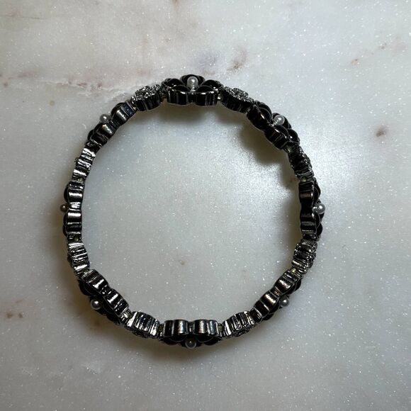 Charming Charlie Black And Silver Flower Stretch Bracelet - Picture 3 of 5